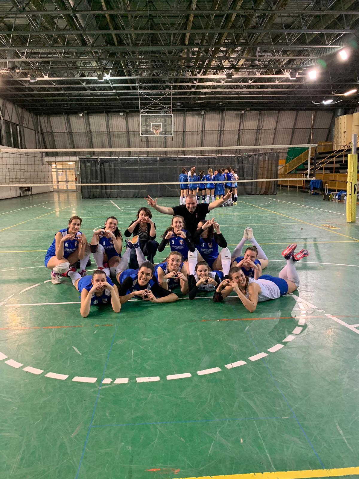 LUCCHESE PALLAVOLO - V.P. VOLLEY 3-0 ( 27-25 25-21 25-19 )